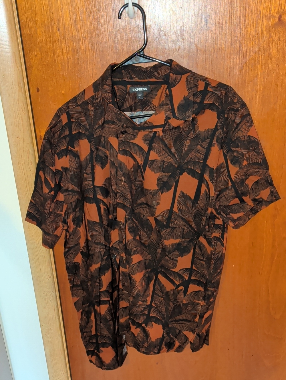 Express Men's short-sleeve patterned shirt